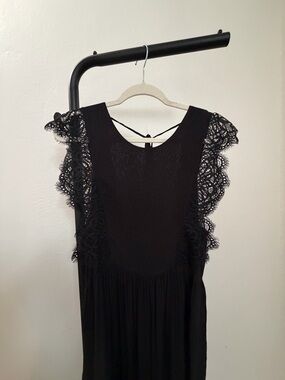 Valija Gitana Black Midi Dress with Lace Cap Sleeves